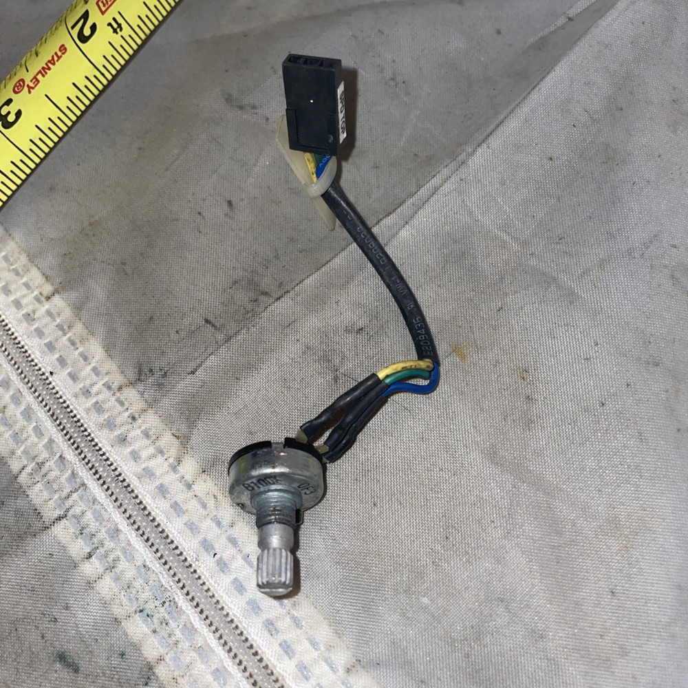 Speed Potentiometer Dwr9555h001 For A Mobility AY04