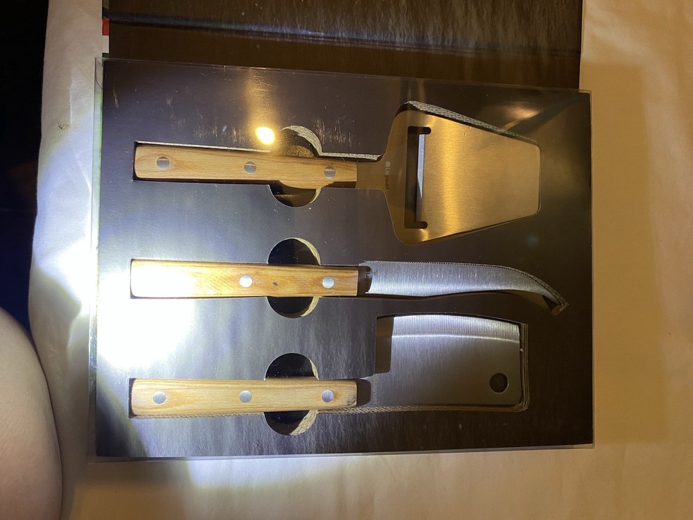 Reggio Cheese Cutting And Serving Set