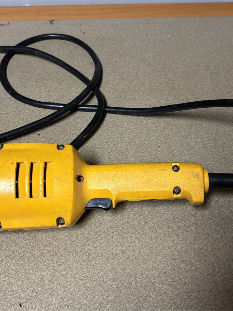 Dewalt Dw124 corded right angle drill!! FREE SHIPPING!! E3