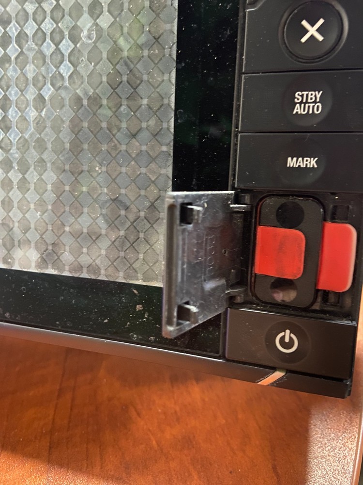 Simrad NSS9 Evo2 9" Touchscreen MFD Chartplotter with Power Cord, READ DESCRIP.