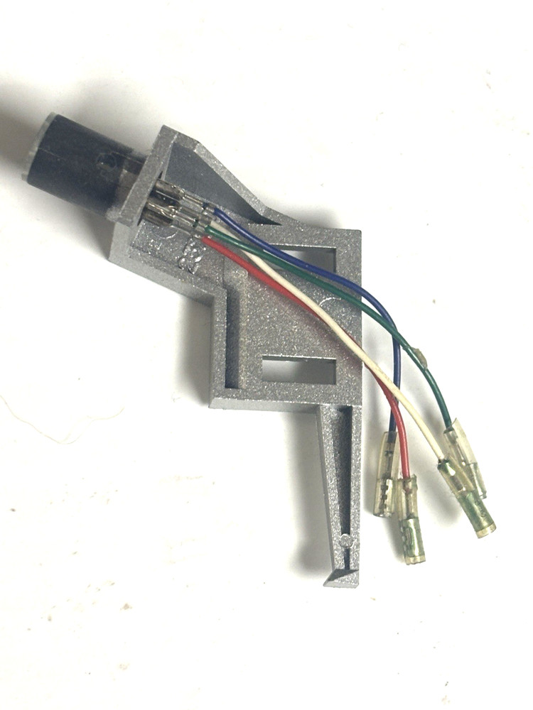 SILVER TURNTABLE HEADSHELL 4 WIRES NOS