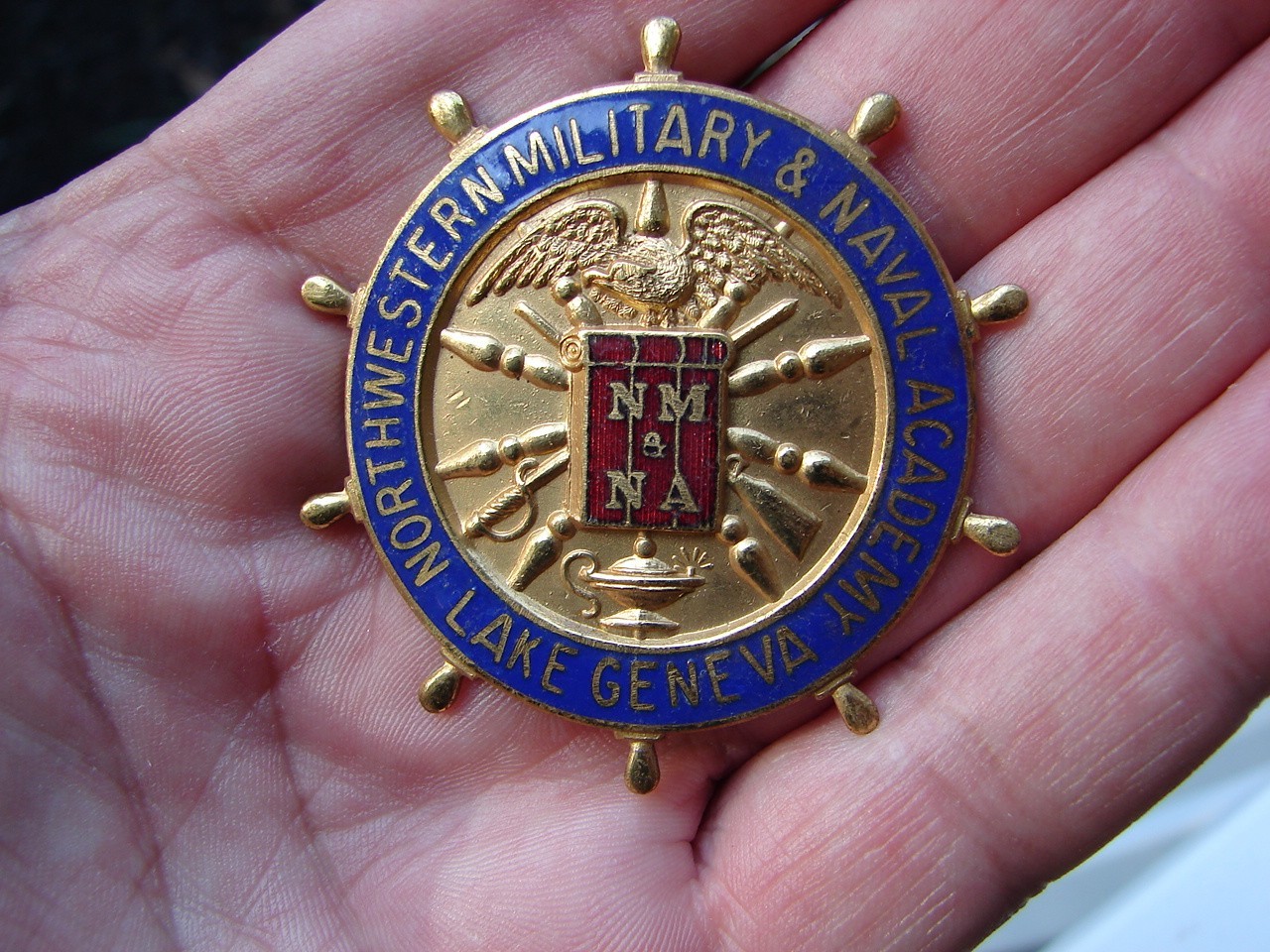 RARE OLD U.S. NORTHWESTERN MILITARY & NAVAL ACADEMY LAKE GENEVA WISCONSIN BADGE