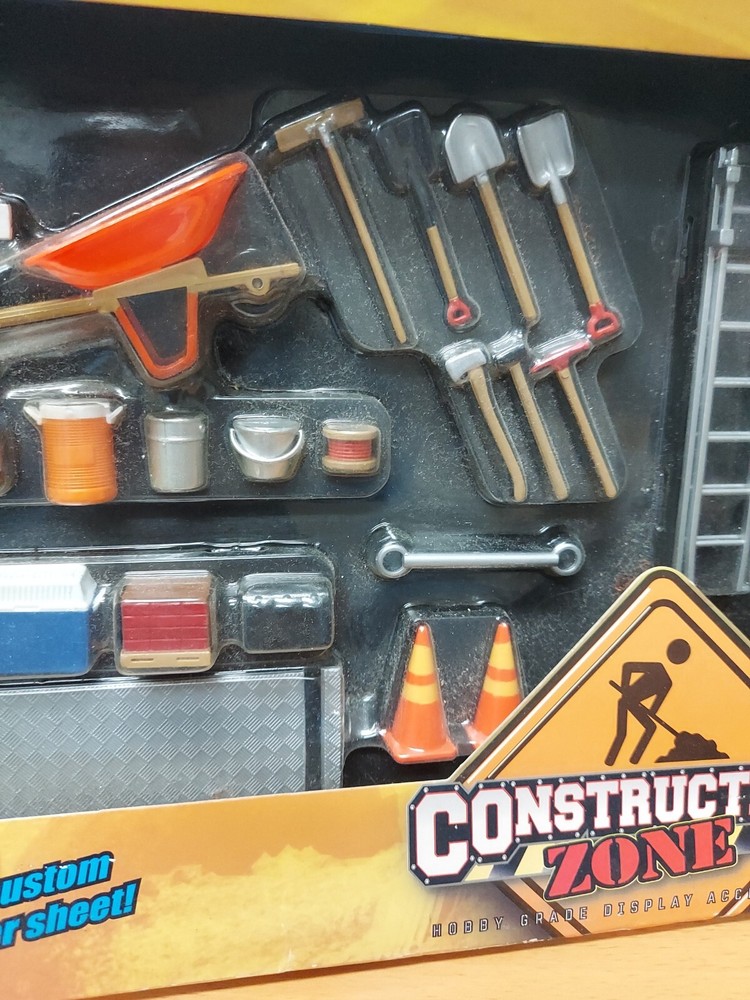 Hobby Gear: 23pc Set Construction Zone 1/24 Scale