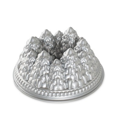 Nordic Ware 9 Cup Pine Forest Bundt® Pan