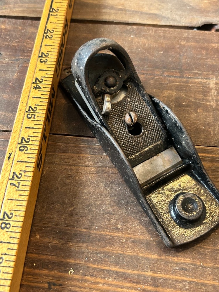 Vintage Unbranded Wood Plane