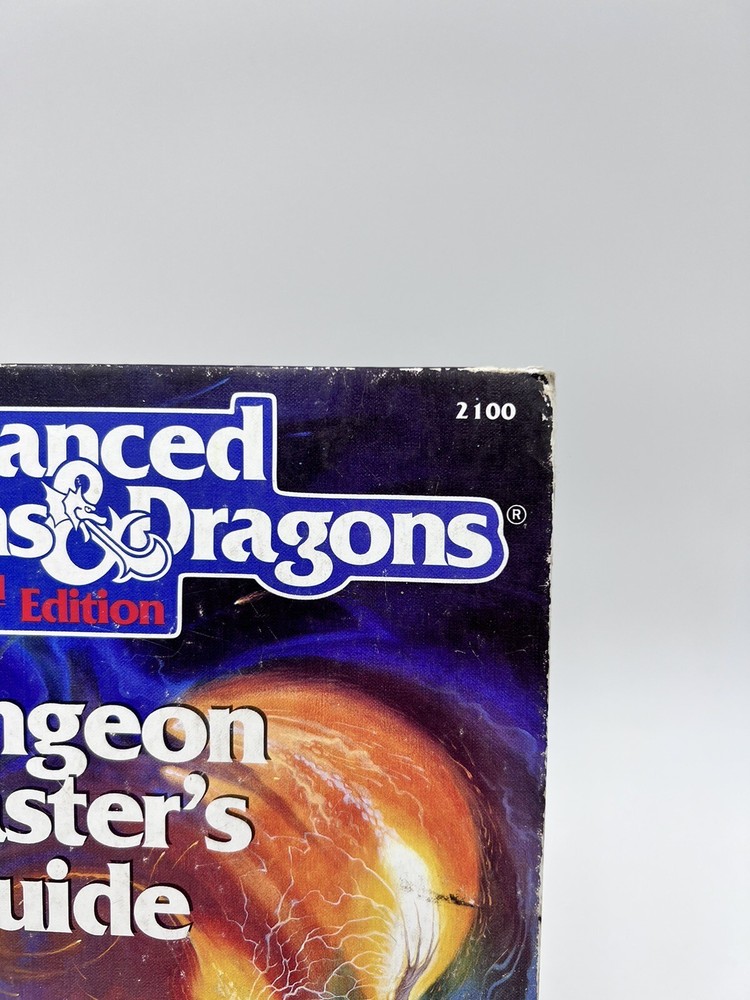 Advanced Dungeons & Dragons Dungeon Master's Guide 2nd Edition TSR 2100 (2) A3