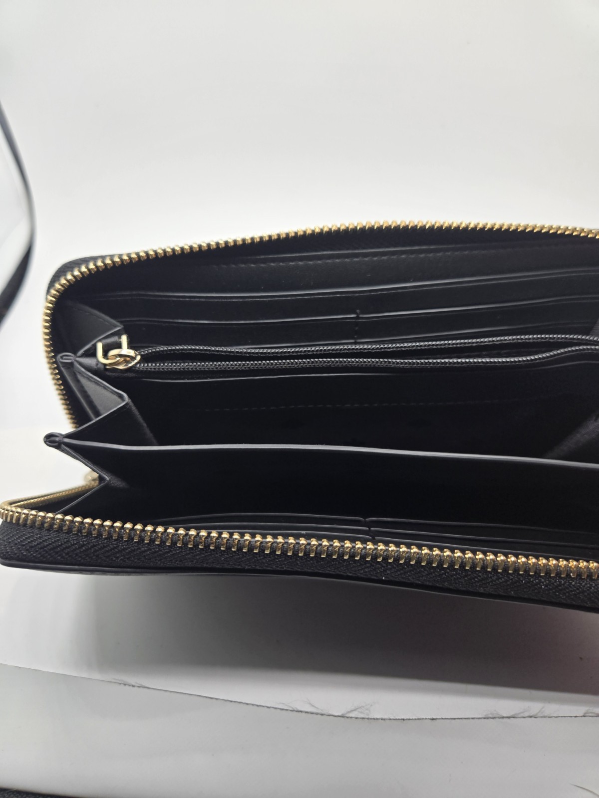 m11S Kate Spade Disney 101 Dalmatians Long Wallet Collab