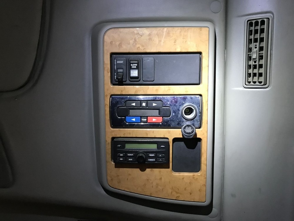 International PROSTAR Sleeper Control - Used