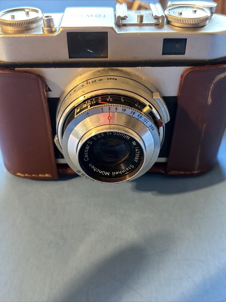 Tower 51 Rangefinder Camera 50mm with Leather Case*