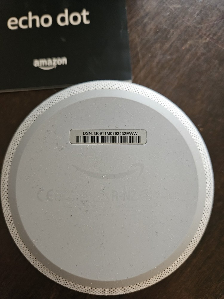 Amazon Echo Dot (3rd Generation) Smart Speaker with Alexa. Open Box , No charger