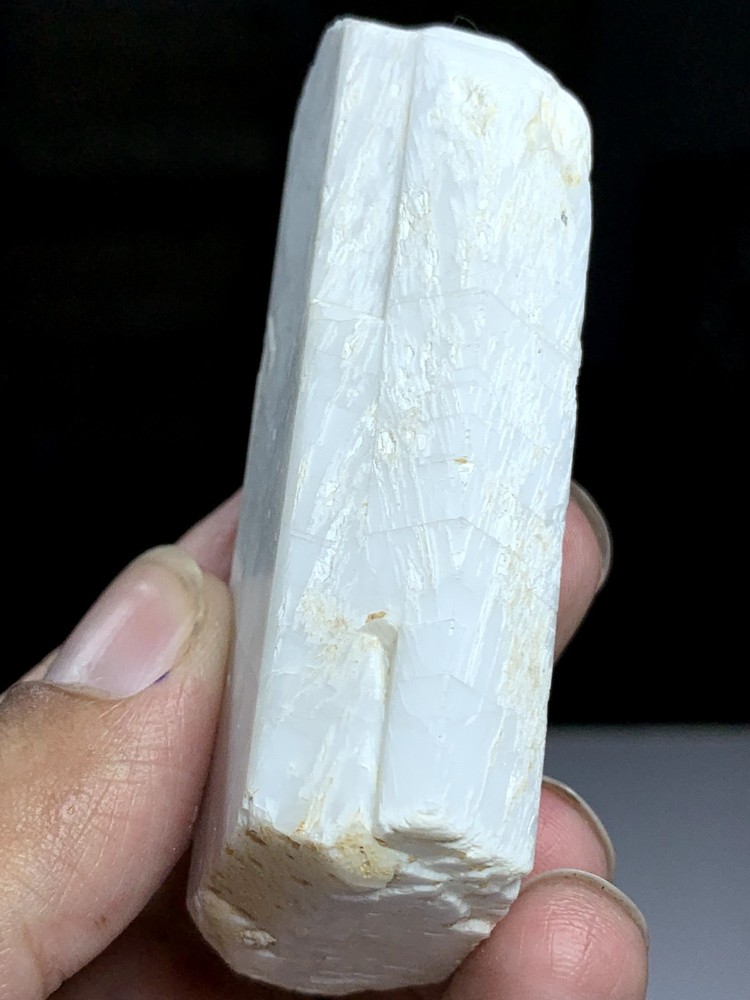 Albite Terminated Crystal Having Good Formation, Luster & Nice Termination