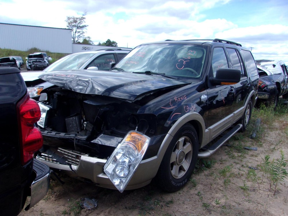 Used Transfer Case Assembly fits: 2005 Ford Expedition Grade A
