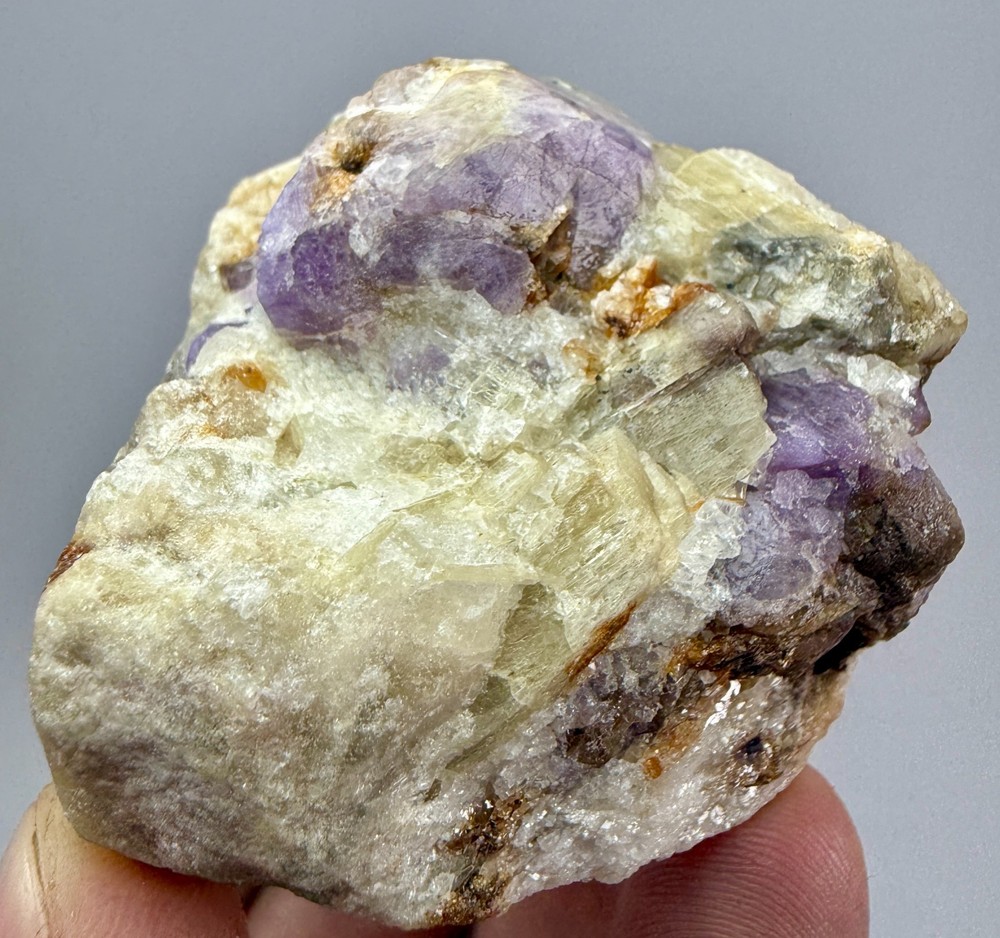 99 Gr. Fluorescent Sharp Tenebrescent Hackmanite Crystal with Winchite On Matrix