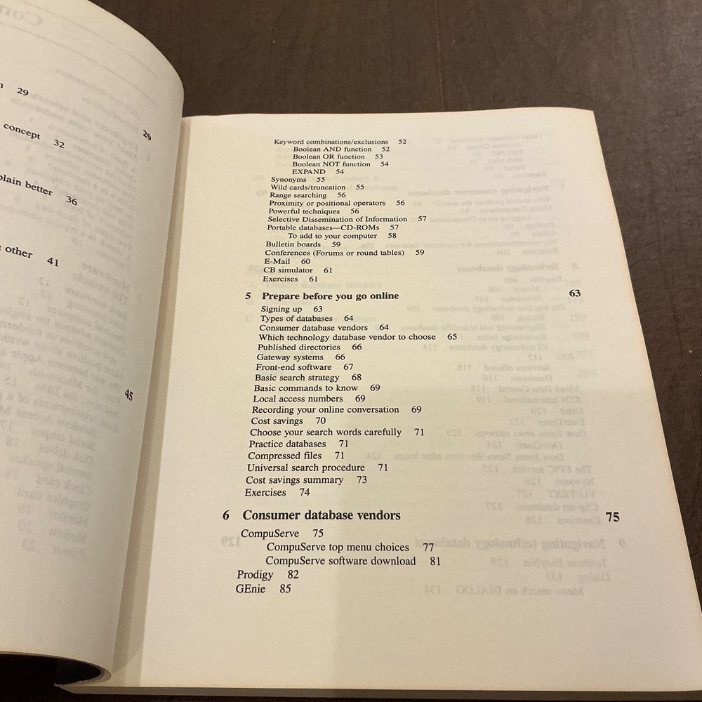 Using Online Scientific Engineering Databases Vintage Computing Textbook 1992