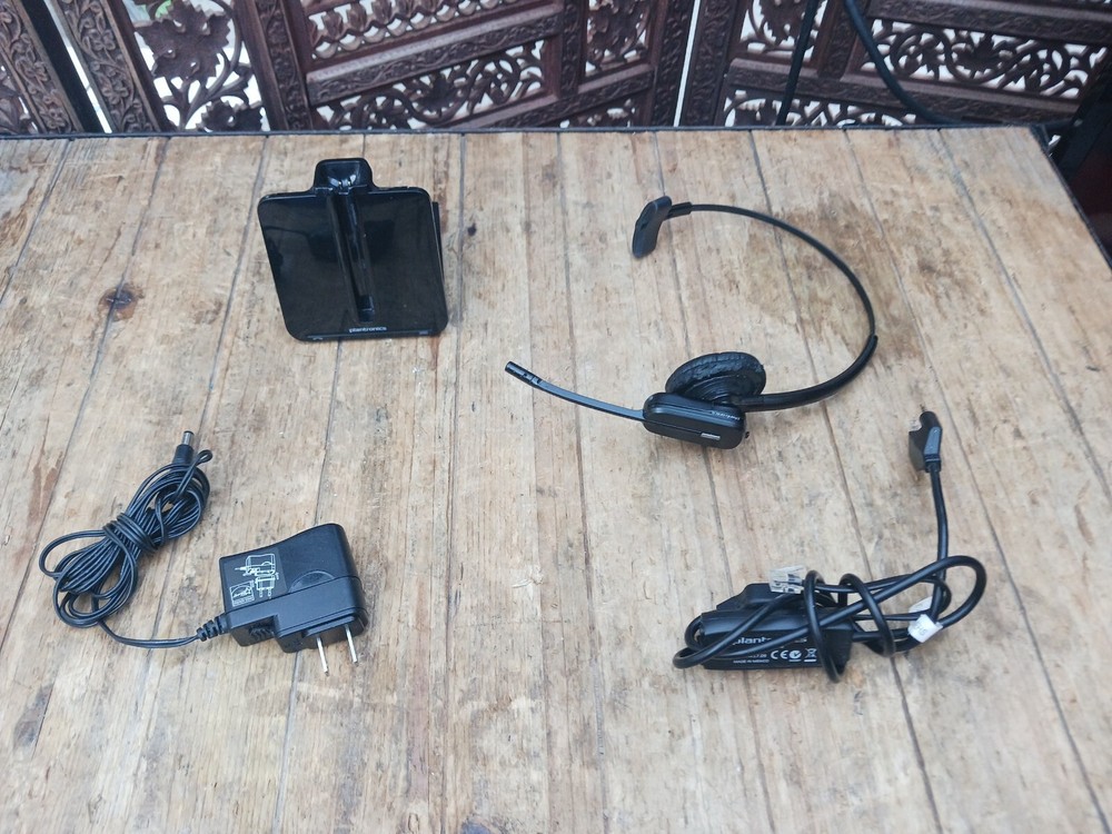 Plantronics CS540 (C054) Wireless Headset, Earloop, Base, Phone/Power Cord