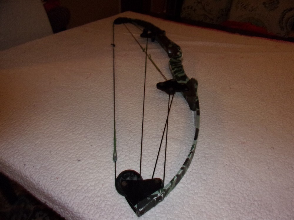 Bear Whitetail Hunter Compound Bow