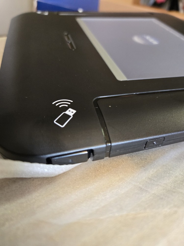 QConnect QOMO Hite Vision WIPS2 Wireless Interactive Presentation System. Tablet