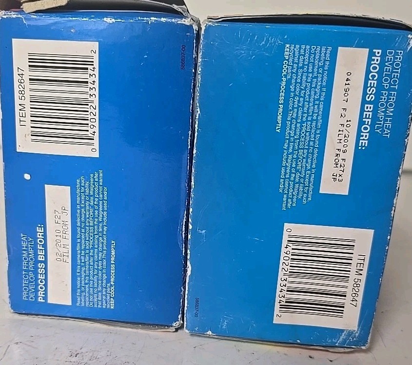 Lot 2 Walgreens Studio 35 Single-Use 35mm Camera w/ Flash 81 Exposures 3 Pack