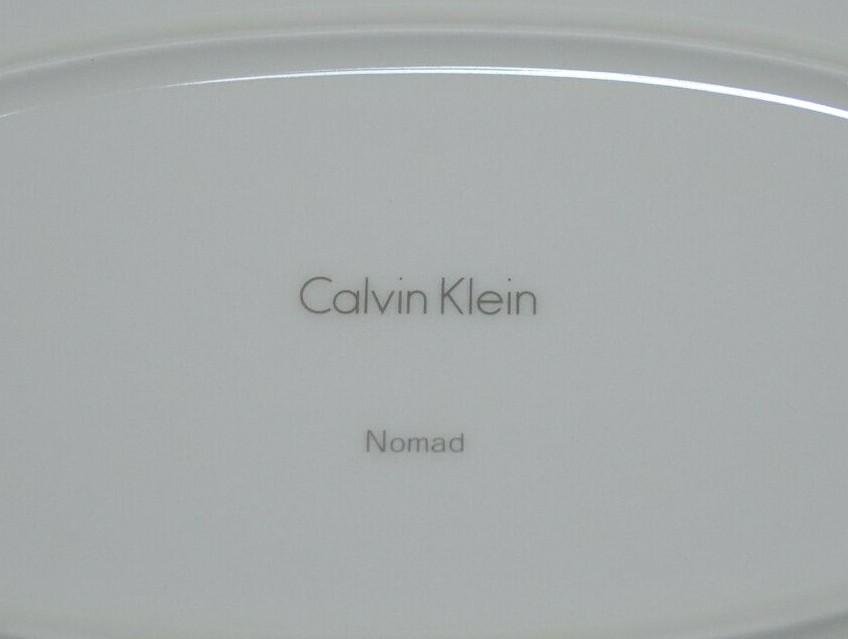 Calvin Klein Nomad Platter Oval 15 Inches