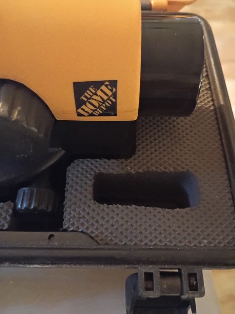 CST/berger 24X Automatic Level 24x Magnification M51606 with Case