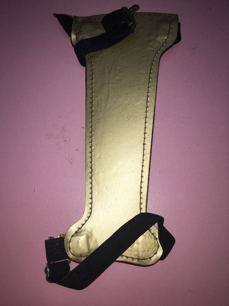 Bowhunting Arm Pad Protescts Arm From String + Arrows