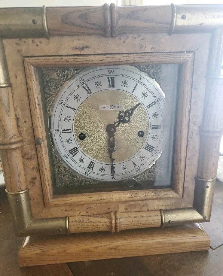 RARE Howard Miller Vintage clock