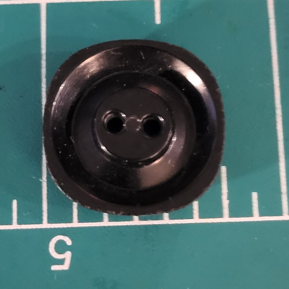 Colt # 7 button black conf pattern 3/4" excellent square rippled edge