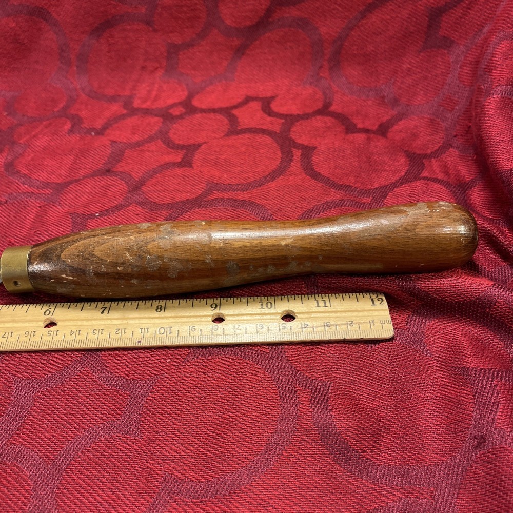 Antique Wood Carving Gouges Chisels Tools Farmhouse Barn. -- 9359