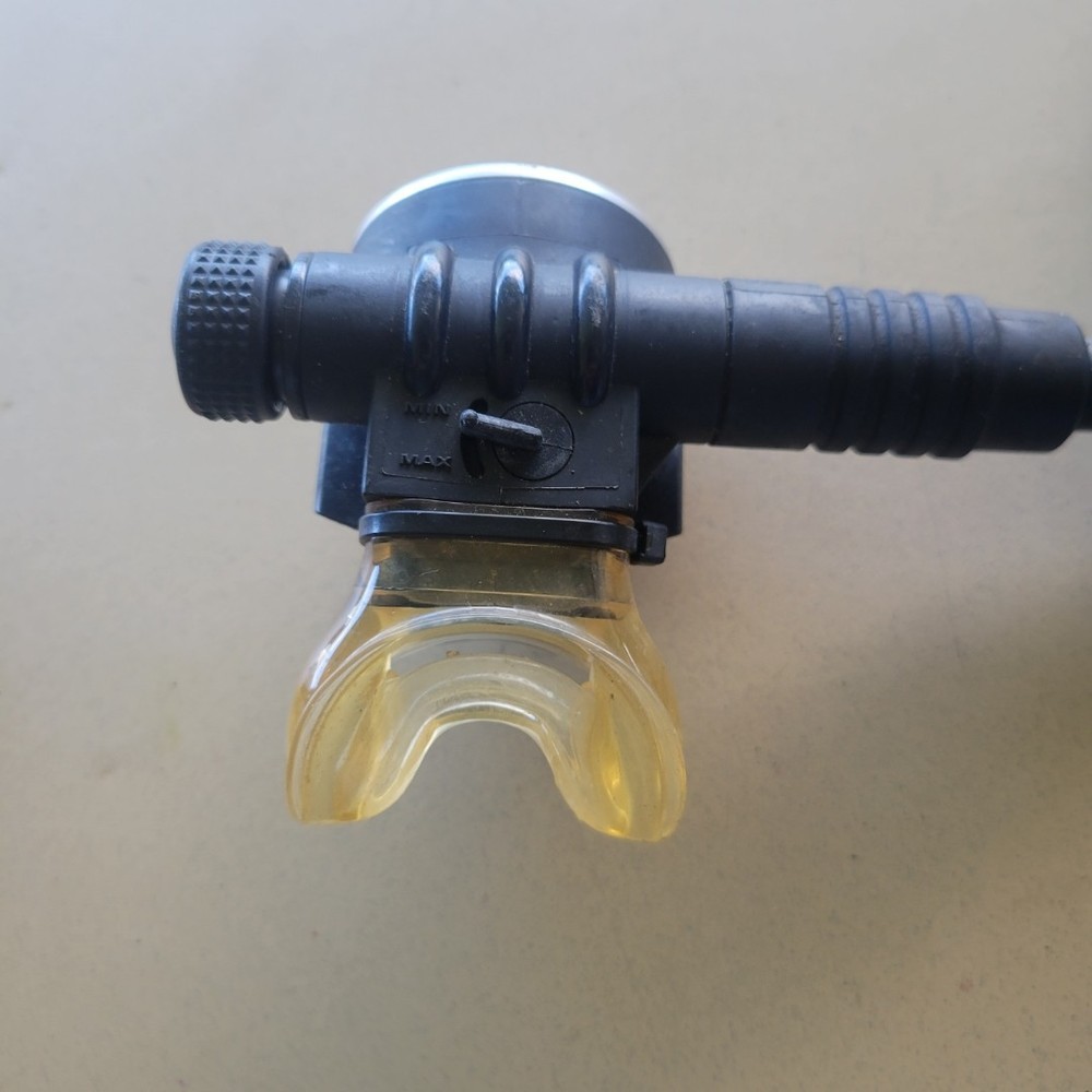 U.S. Divers Select regulator and octopus, Dacor gauge set, untested