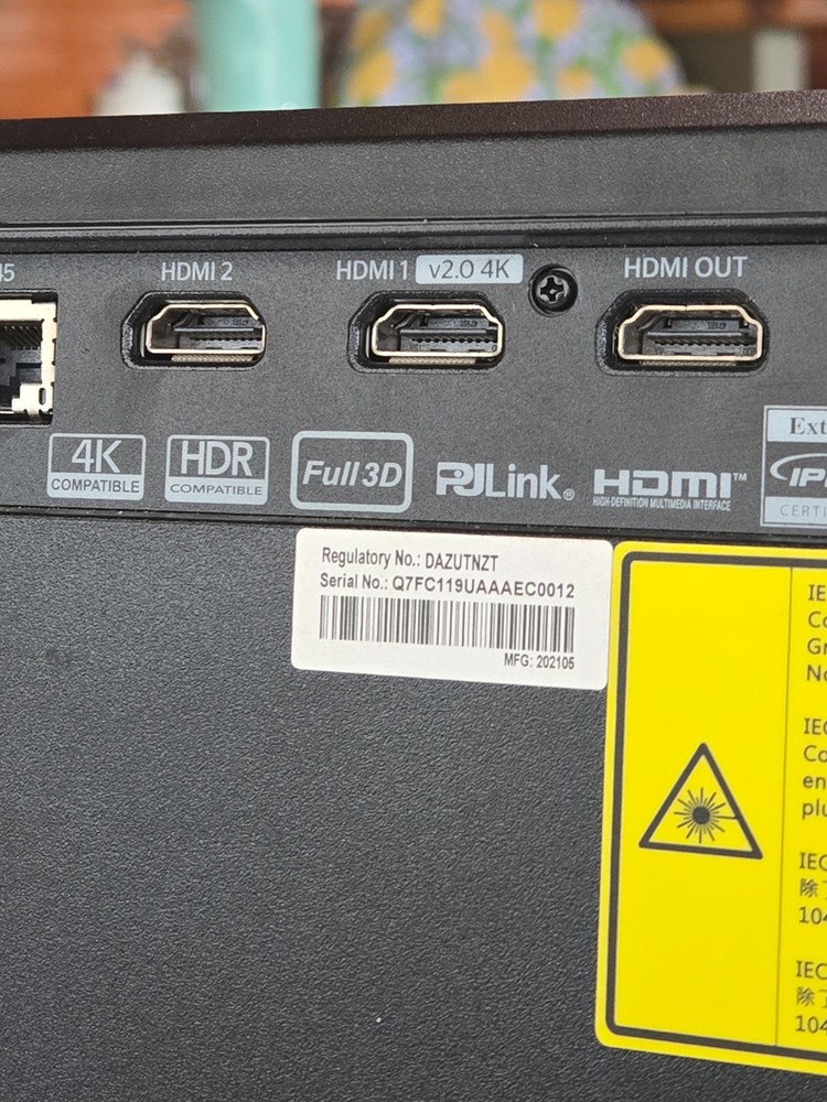 Laser Projector Optoma ZU720T Used