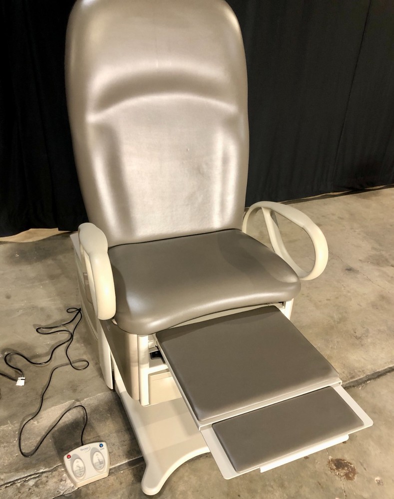 Brewer 6500 Access High-Low Exam Table