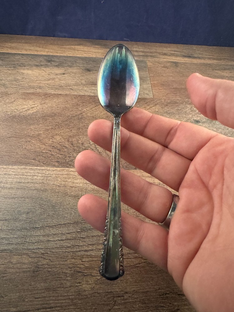 Holmes & Edwards May Queen Pattern Silverplated Teaspoon