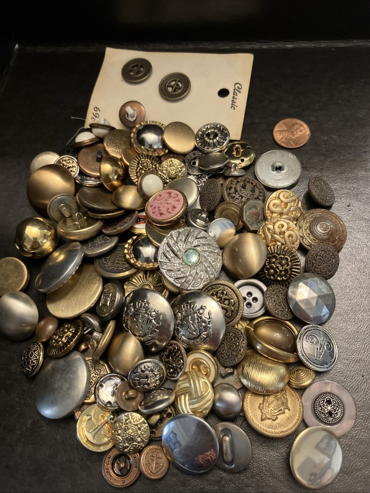 Buttons 100+ Most Metal Misc SB4