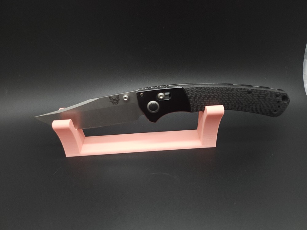 Pink Universal knife display stand