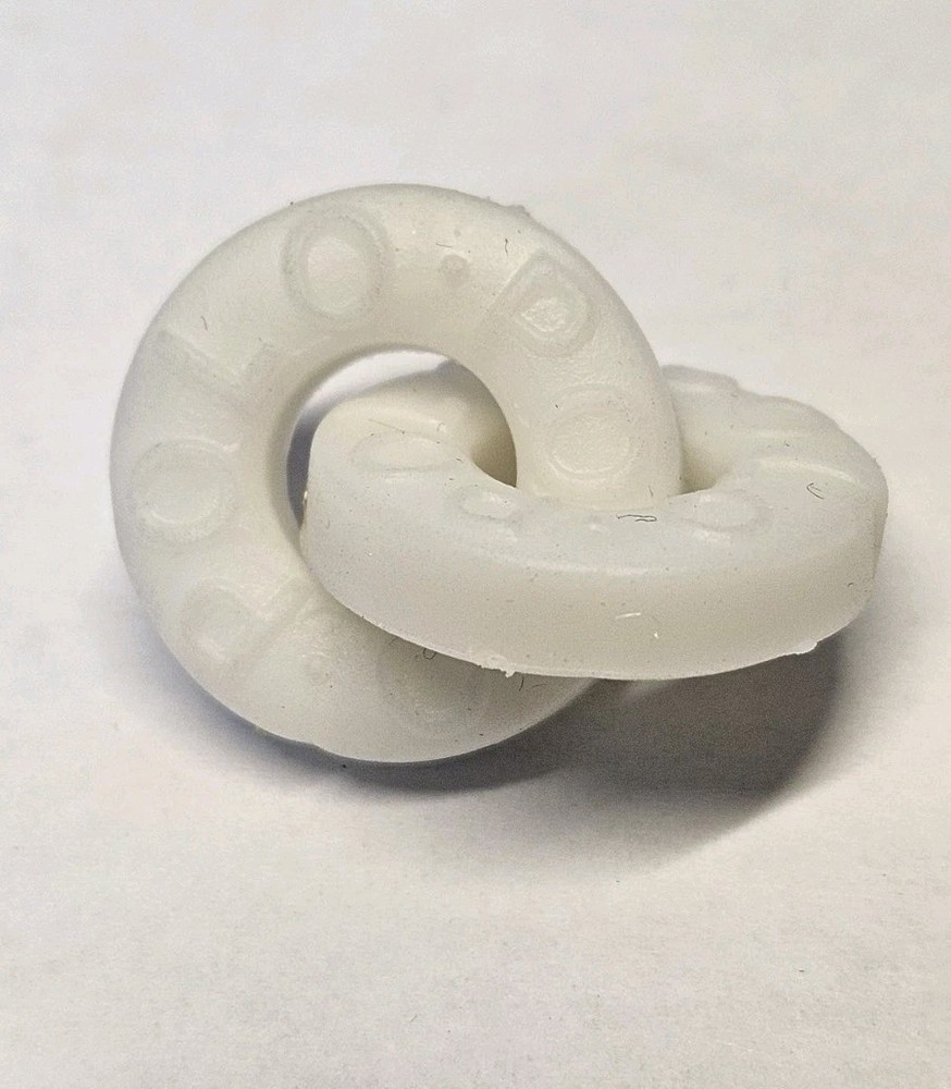 Linking Candy Mints - Visual Magic Trick - Close-up Illusion