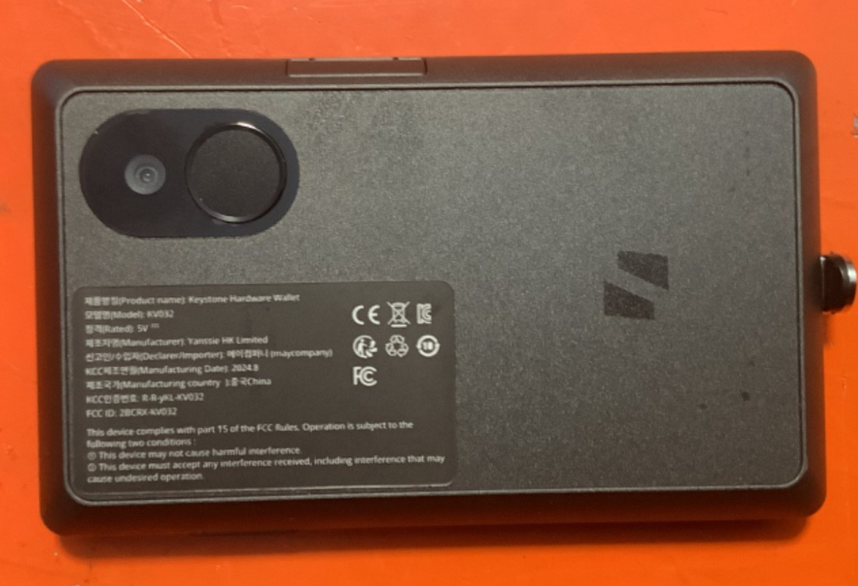 Keystone ~ Cryptocurrency Hardware Wallet Air-gapped Keystone 3 Pro Touch Screen