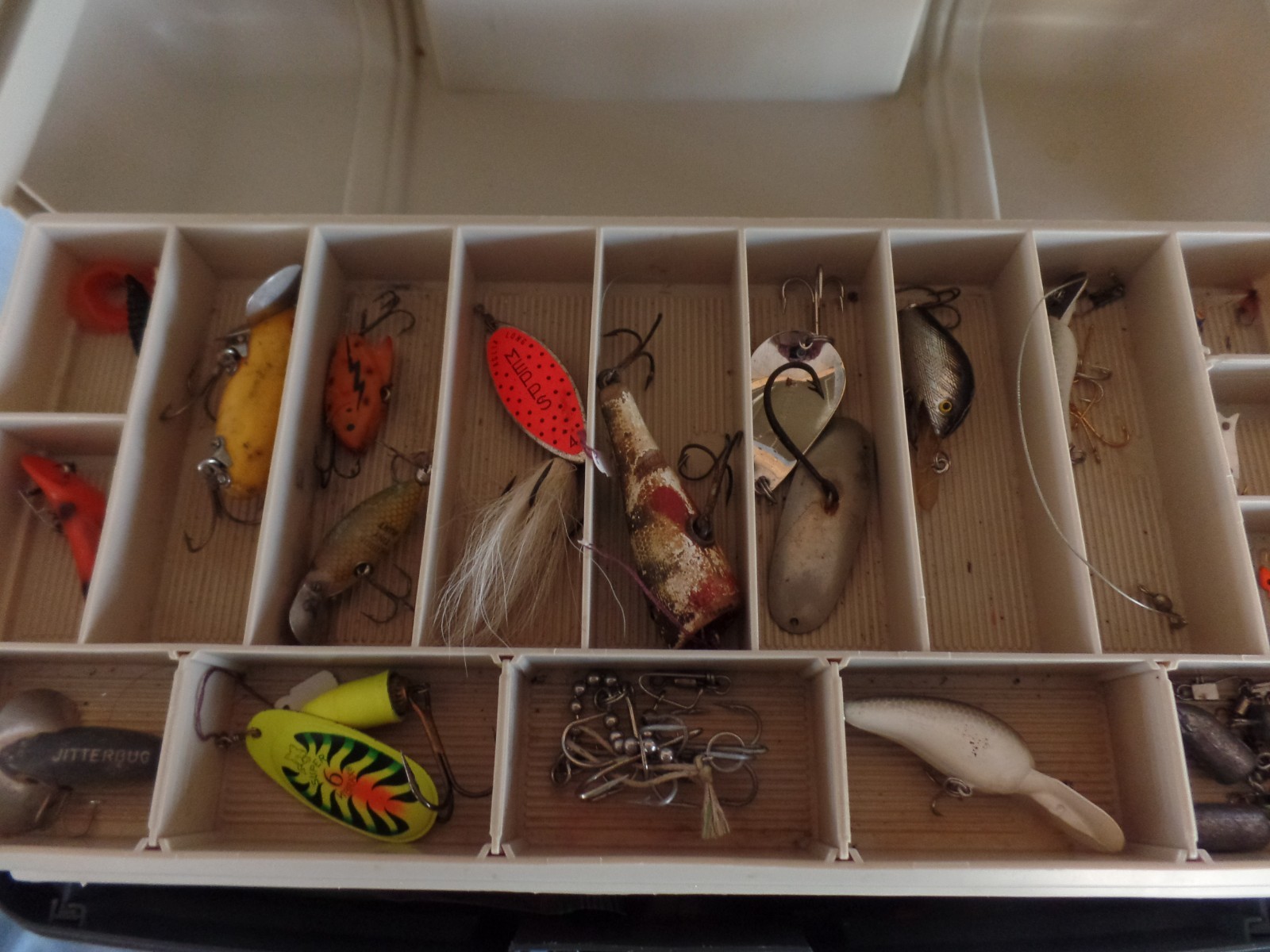 Vnt. Plano 3 tier TACKLE BOX FULL vintage Lures fishing supplies fillet knife