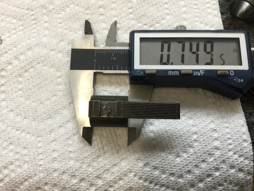 Barrel band front sight base