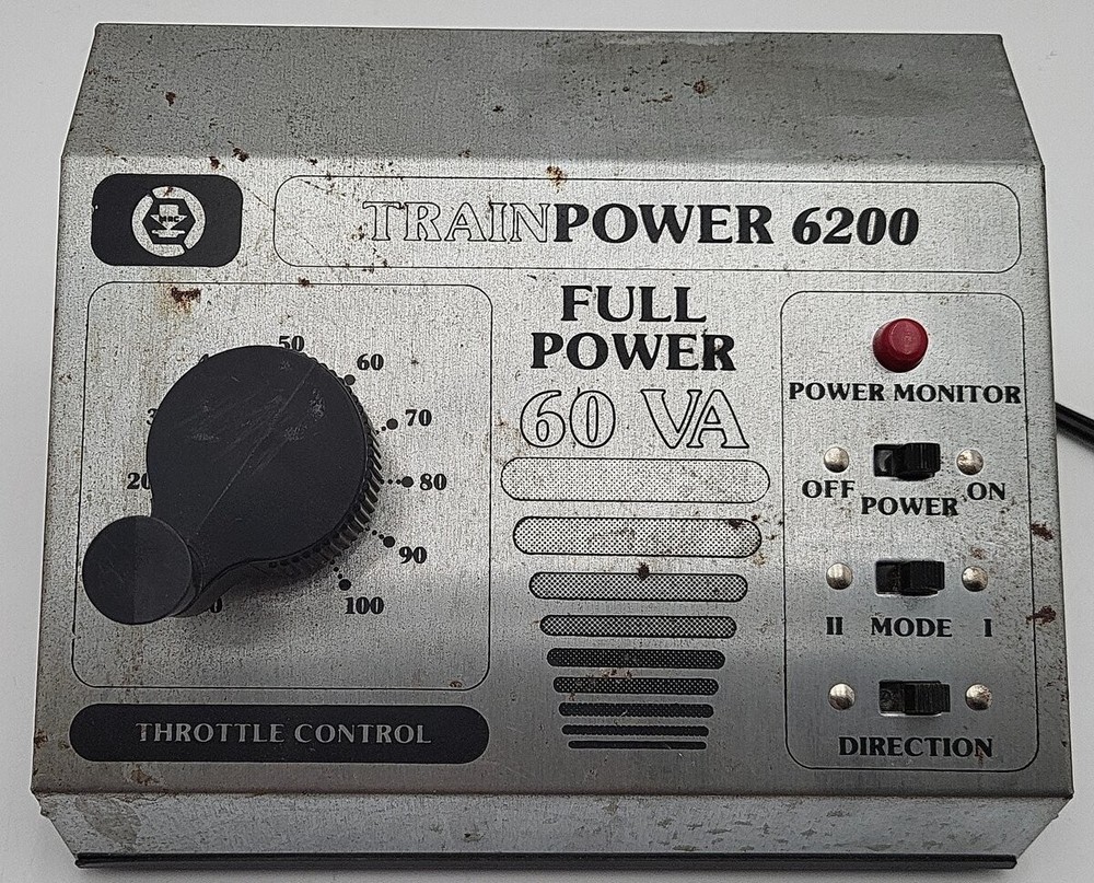 MRC 6200 Trainpower Power Pack (Silver)/Box