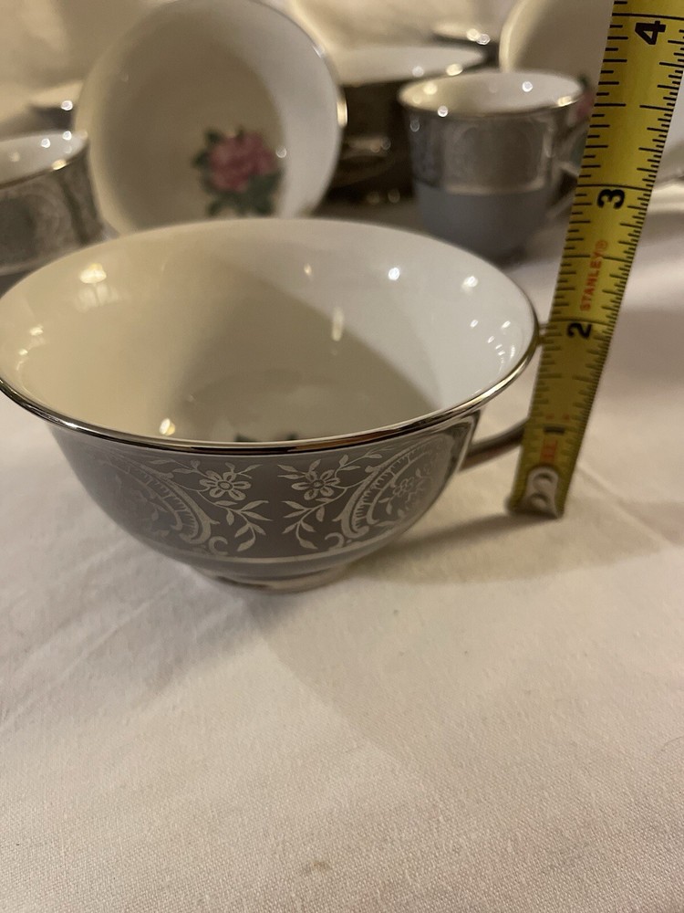 Vogue Silver Laced China Cup