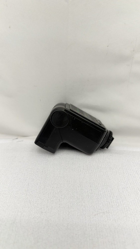 Pentax AF180FG P-TTL Auto Flash Camera Accessory with Case