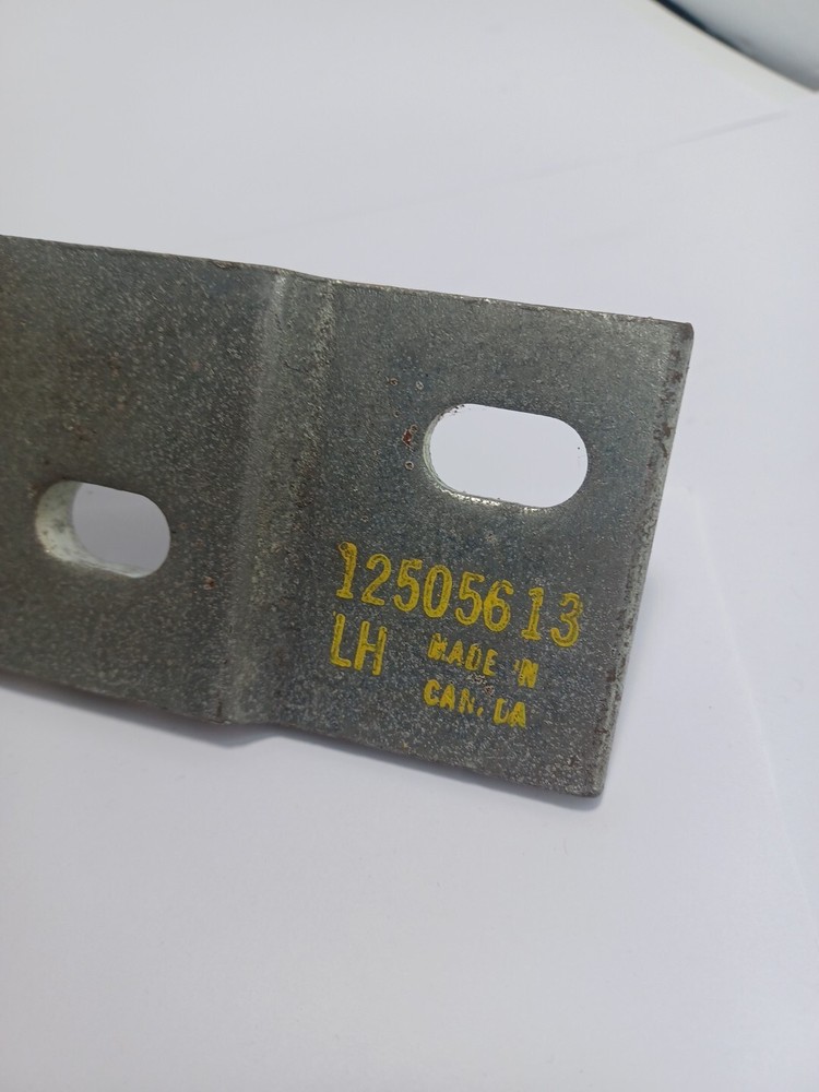 GM 12505613 NOS OEM HINGE PART - LH - LEFT SIDE -