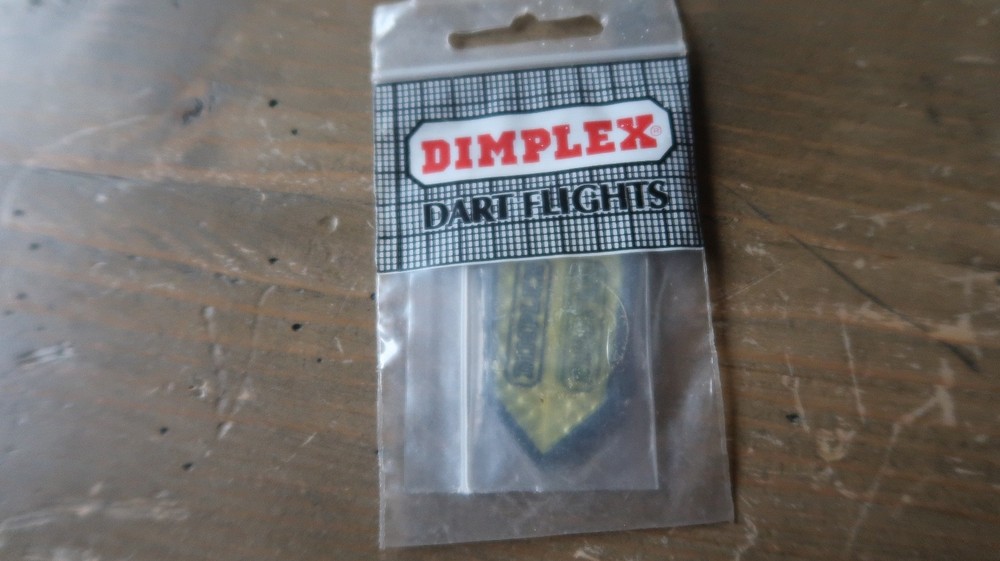3 NEW Vintage Dart Flights DIMPLEX