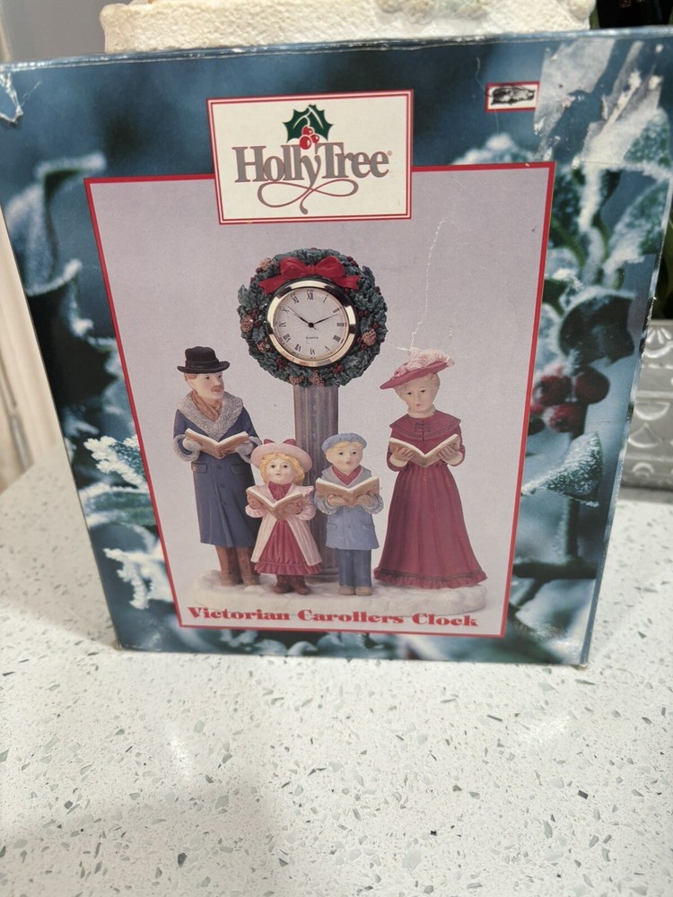Hollytree Victorian Carollers Clock