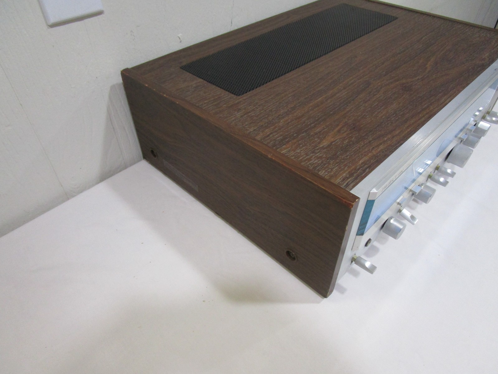 Nice Project / One Mark IIC Stereo Receiver w/ LED Upgraded Lamps -------- Cool!