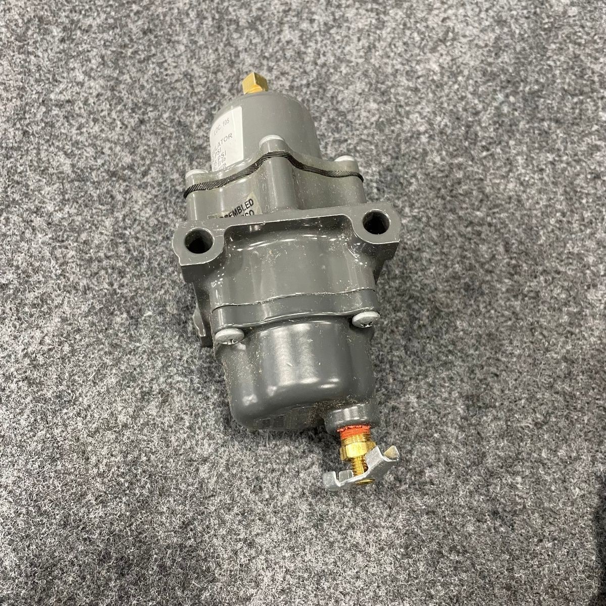 Emerson Fisher 67CFR Series Instrument Supply Regulator