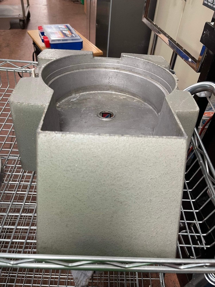 Robot Coupe CL400 Continuous Feed Attachment with 2 Blades.