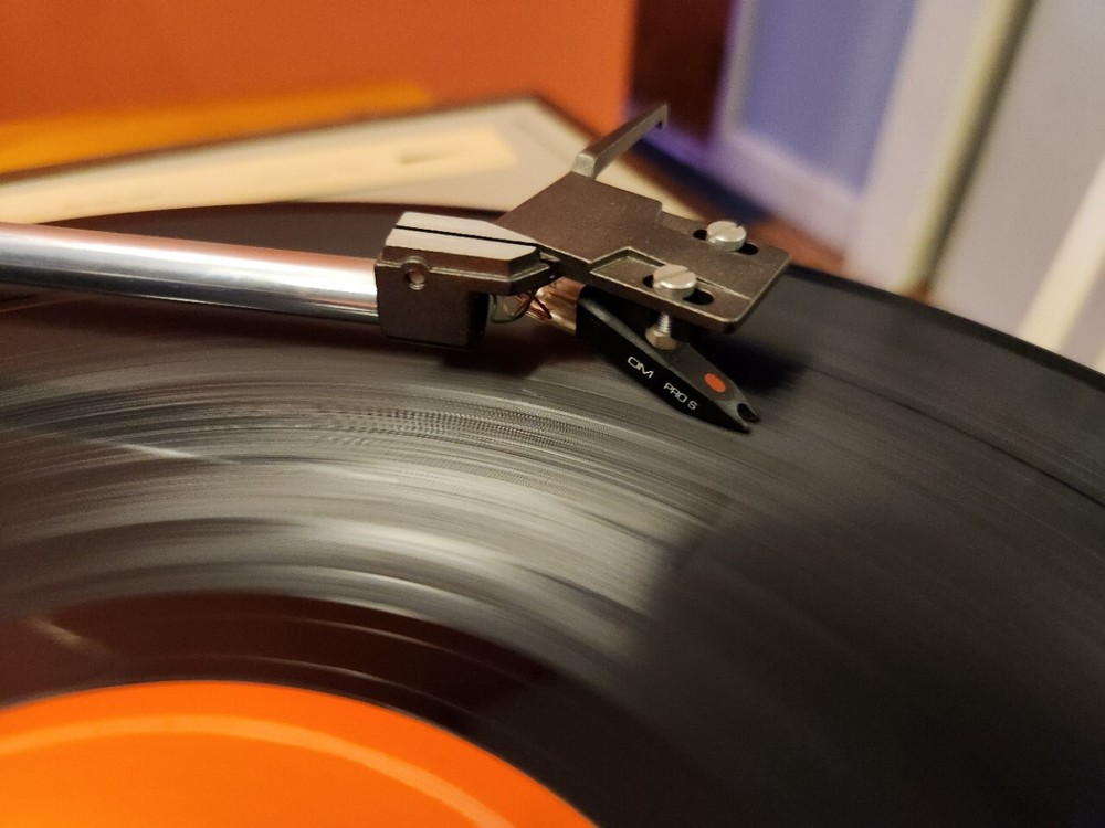 Luxman PD 284 Turntable
