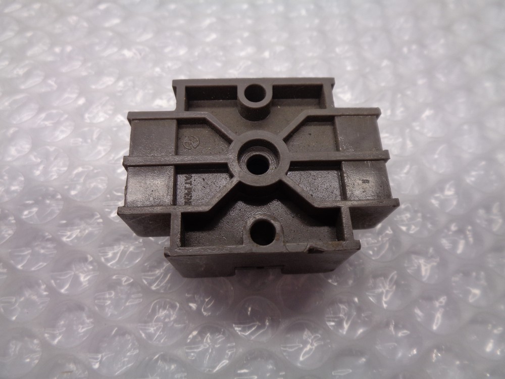 SQUARE D 8501NR5 RELAY BASE NSNP