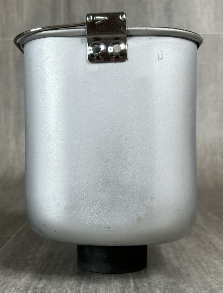 Sunbeam Model 5891 Bread Maker Machine Replacement Parts Pan & Paddle Only